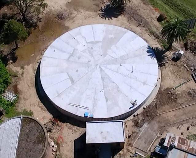 En el marco de los avances de la nueva red de agua que lleva adelante el gobierno municipal, con el objetivo de mejorar la provisión de agua potable en toda la ciudad, este lunes 14 de enero se producirá un corte general en el servicio mientras se realizan los empalmes correspondientes entre las dos cisternas.