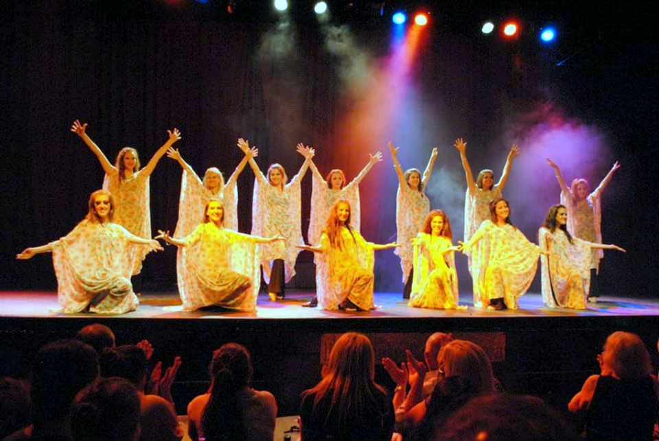 Expodanzas es un evento multidisciplinario enfocado a todo aquel que quiera mostrar su arte en la danza. La cita es el domingo 18 de noviembre, a las 18 horas, en el Teatro Brazzola.