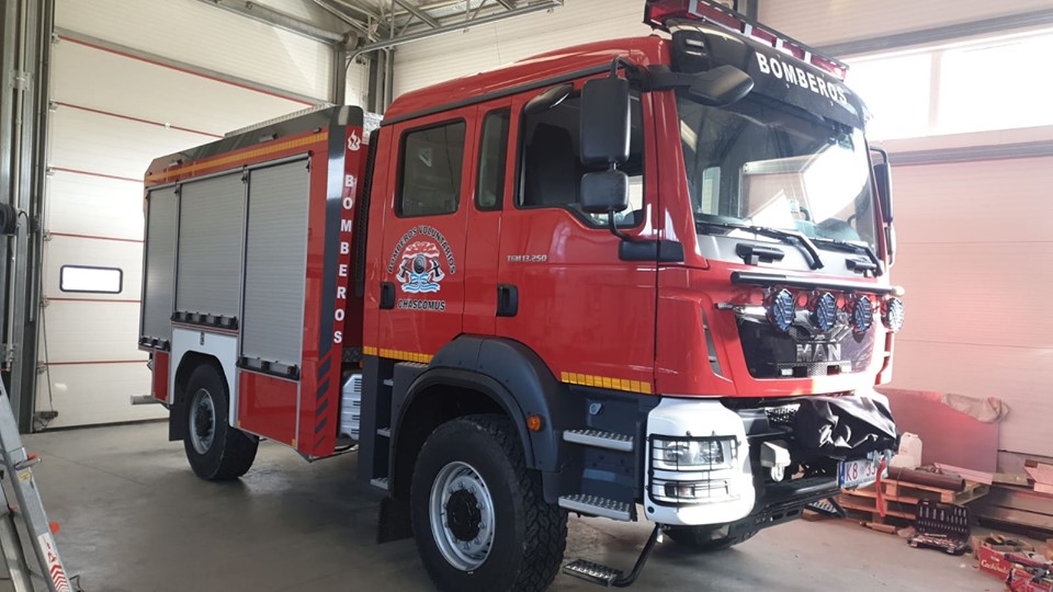 En los primeros minutos de este martes los Bomberos recibieron un llamado que daba cuenta que en un domicilio de Alvear 1426 se producía el incendio en una garrafa.