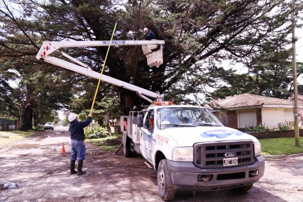 EDEA informó que para la realización de trabajos de mejoras en su red eléctrica, el próximo jueves 10 de octubre procederá a suspender el suministro de energía en las siguientes zonas y horarios: