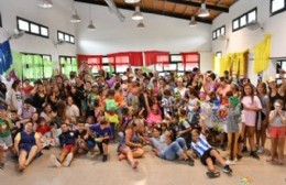 En las instalaciones de la Escuela número 504 tuvo lugar el acto de cierre oficial de “Escuela de Verano” donde se desarrollaron distintas actividades y muestras de lo trabajado.