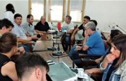 Reunión de concejales, vecinos de Lomas Altas y la empresa Edea