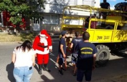 Positivo balance de Bomberos tras el recorrido de Papá Noel por los barrios