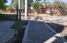 Comenzó la construcción de veredas comunitarias en el barrio El Algarrobo