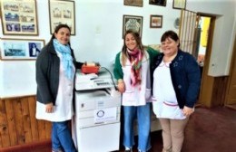 El Rotary Club de Chascomús donó una fotocopiadora a la Escuela Primaria N° 31