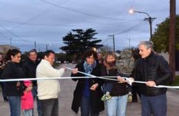Se inauguraron oficialmente las dos cuadras asfaltadas de Almirante Brown