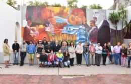 Se inauguró el mural de Raúl Alfonsín en el anfiteatro