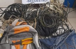 Dos aprehendidos por robar cables en un establecimiento rural