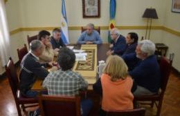 Reunión informativa sobre la construcción de la plaza inclusiva "La Barraca"