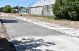 El pavimento en calle Machado ampliará el circuito de circulación en el barrio El Hueco