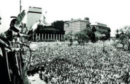 Acto homenaje a 33 años de asunción del presidente Alfonsín