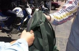Joven sufrió el arrebato de su mochila en Libres del Sur y Misiones