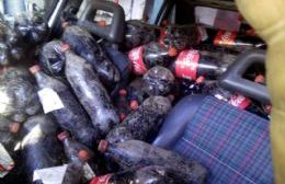 Camión de Coca Cola perdió su carga y los automovilistas aprovecharon la ocasión