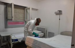 Tras el traslado del paciente al Centro Sanitario de Aislamiento, desinfectaron la Clínica
