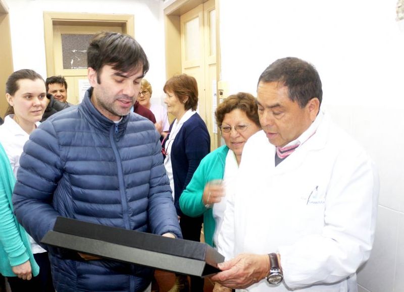 Francisco Echarren destacó la labor del doctor Pedro Gamarra Mendoza en el Hospital Carrillo.
