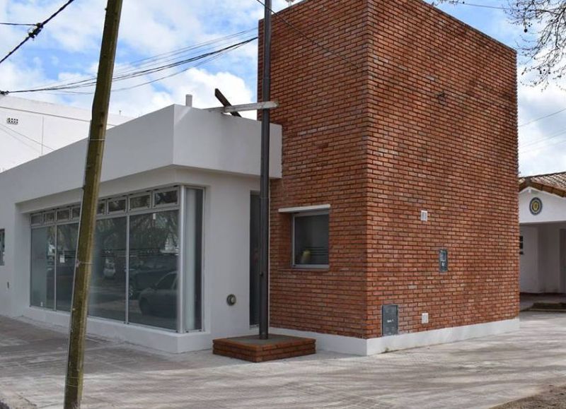 Ubicado en Arenales y Julián Quintana.