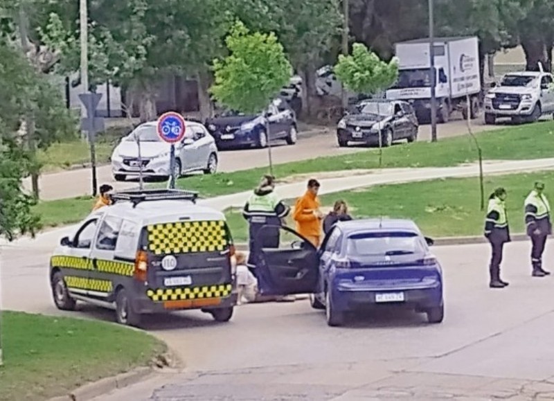 Revuelo en Escribano y Alvear.