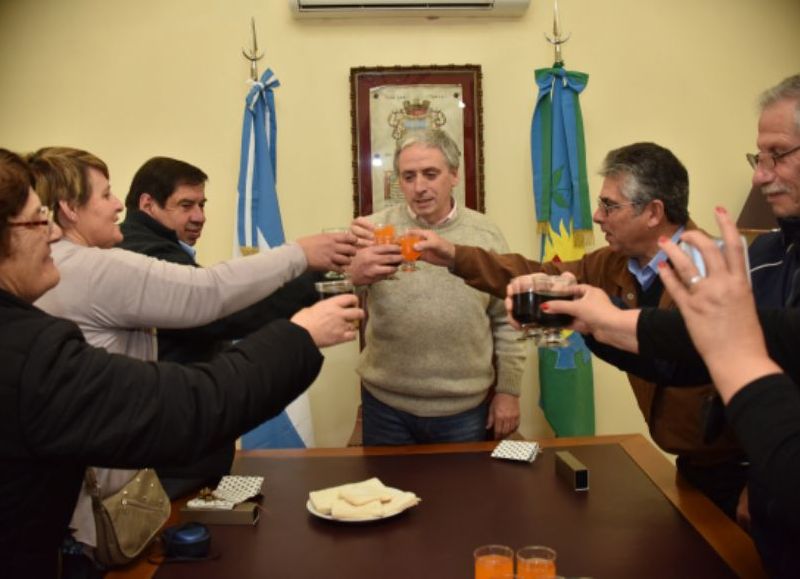 El brindis.