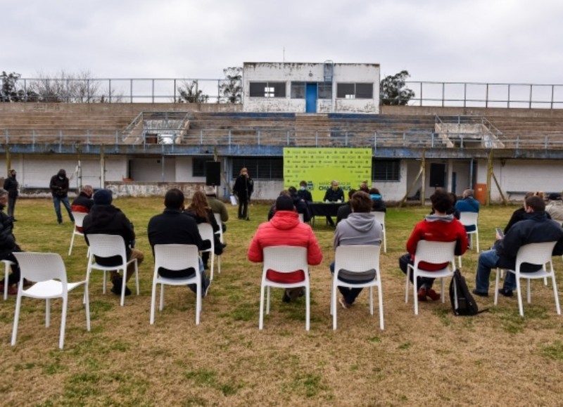 Acto en el Polideportivo.