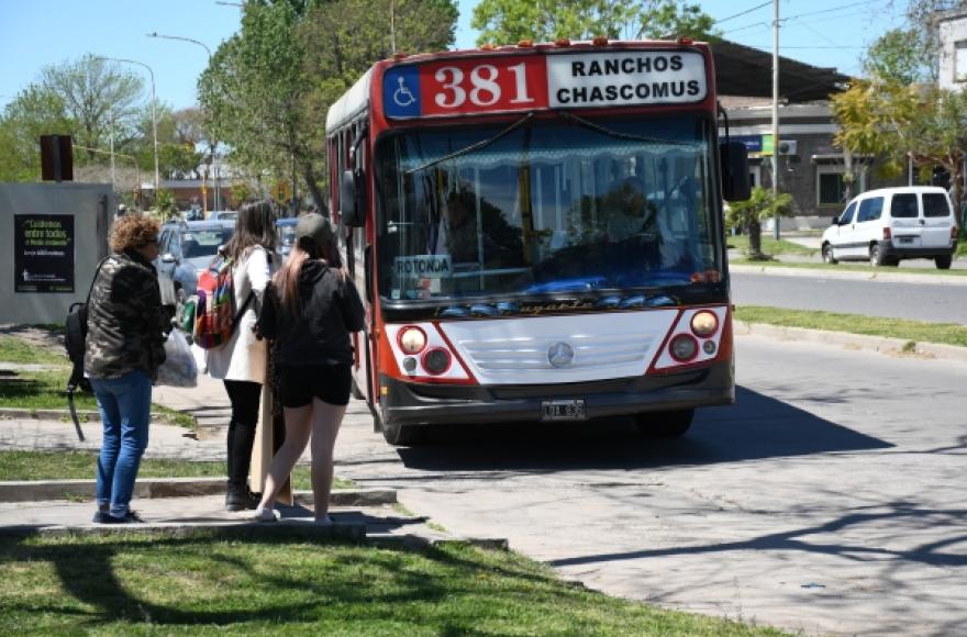 Línea 381.
