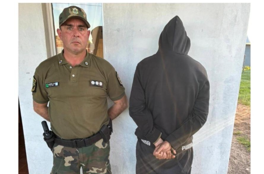 Un hombre fue aprehendido y se secuestraron elementos de interés tras un operativo.