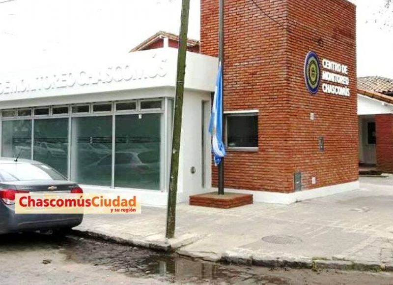 En la mismísima puerta del Centro de Monitoreo.