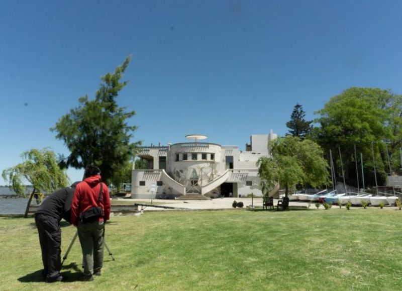 Club de Regatas, una de las edificaciones Kálnay.