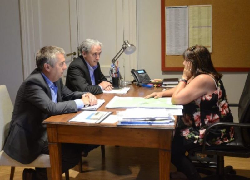 Reunión con la ministra de Gobierno bonaerense, María Teresa García.