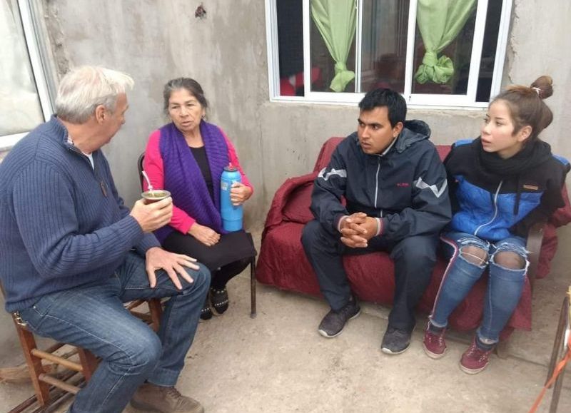 Continúa la recorrida por los barrios.