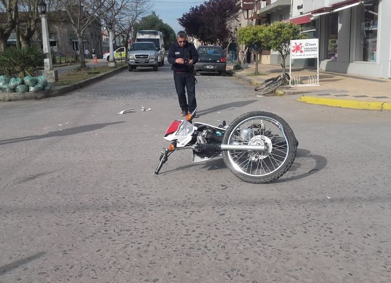 Motociclista herido.