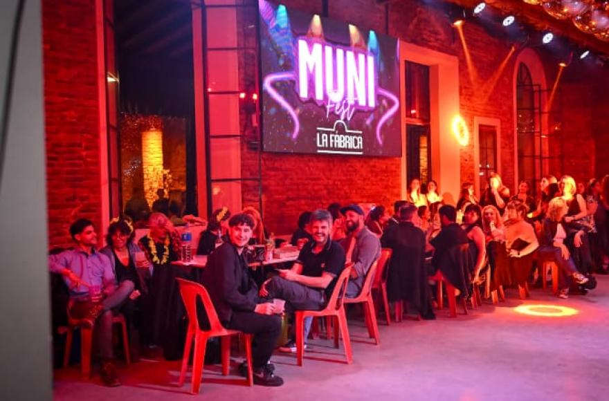 Empleados de distintas áreas organizaron una noche de camaradería en La Fábrica.