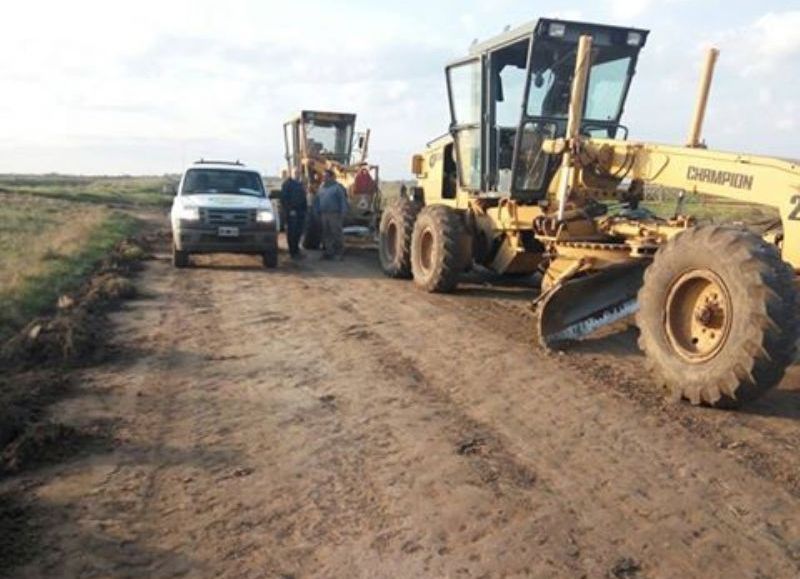 Trabajos para emparejar los caminos.