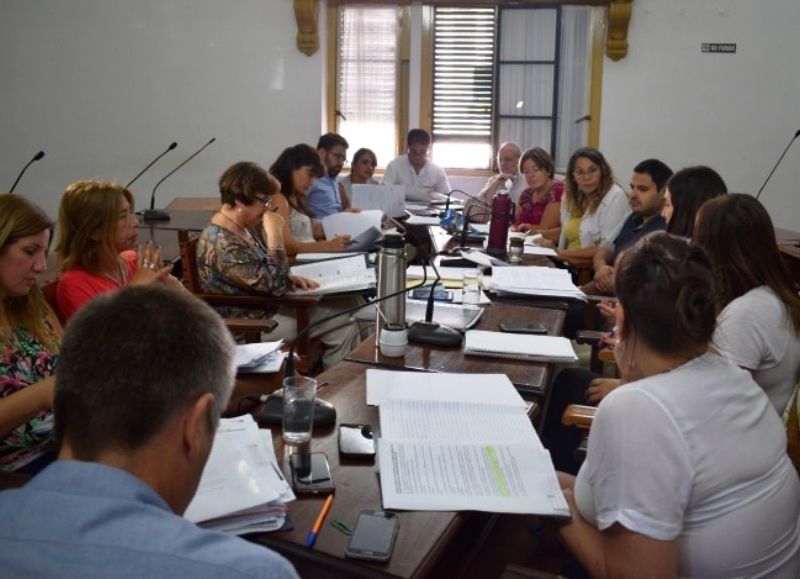 Varios subtemas en agenda.