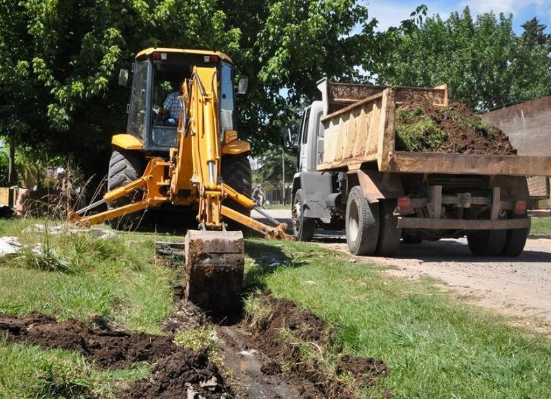 Estos trabajos permitirán el normal escurrimiento de agua en tiempos de lluvia.
