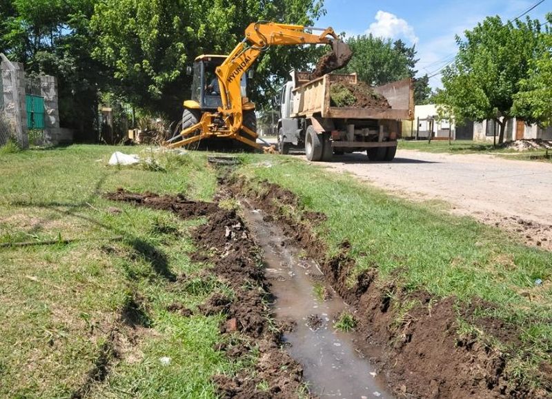 Estos trabajos permitirán el normal escurrimiento de agua en tiempos de lluvia.