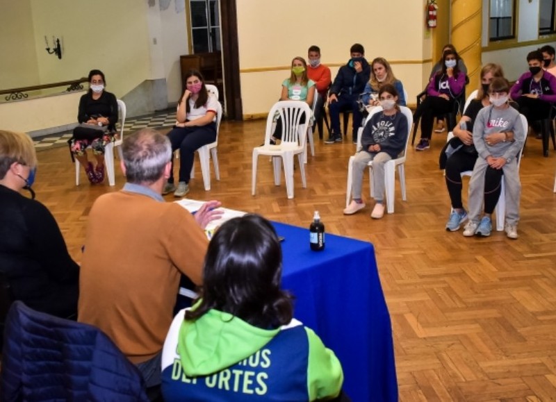 Encuentro en la Municipalidad.