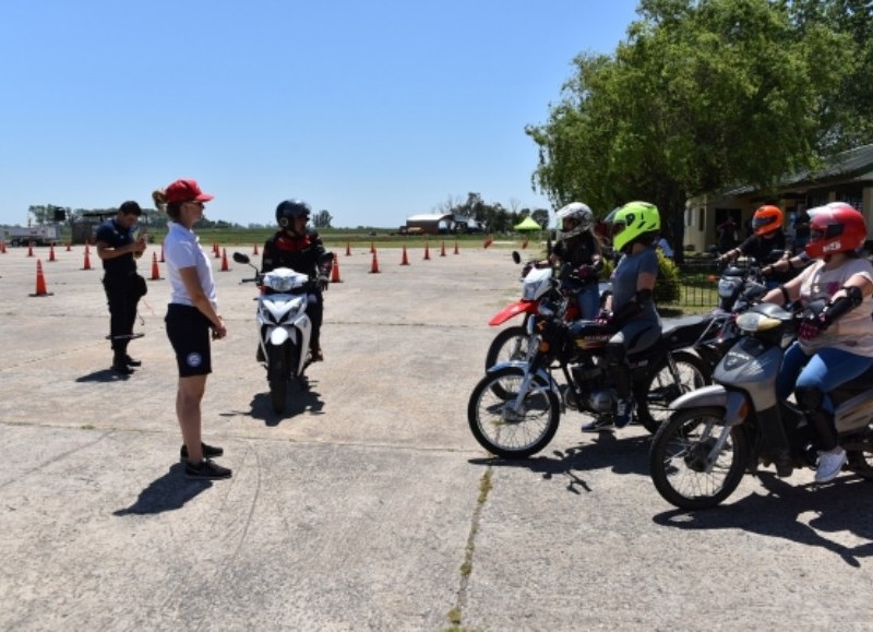 Actividad desarrollada en el aeródromo local.