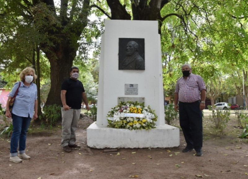 Sencilla ceremonia.