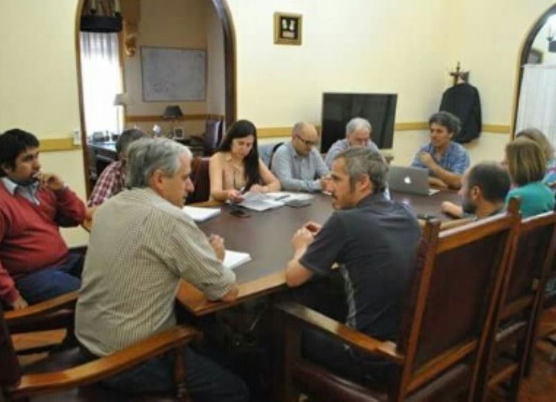 Varios temas en agenda.