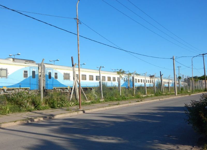 La formación vino desde Mar del Plata y se dirigió a la estación Plaza Constitución (foto: El Cronista).