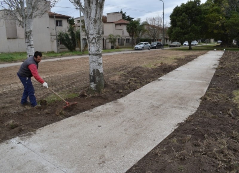 El circuito que se construye facilitará la movilidad segura de los alumnos que acuden a la Escuela de Educación Técnica, a la Escuela 5 y a la secundaria 4.