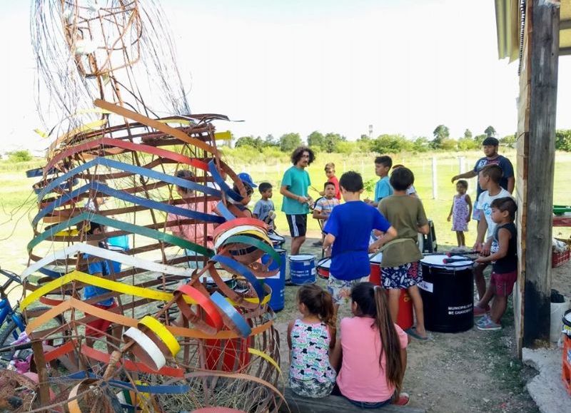 Preparativos de "Los Alegres de Poco a Poco".