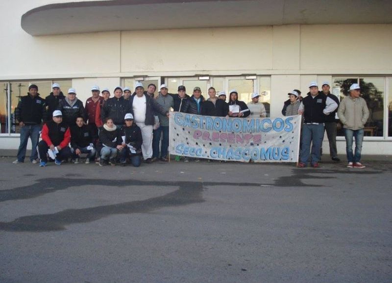 Trabajadores, en pie de lucha.