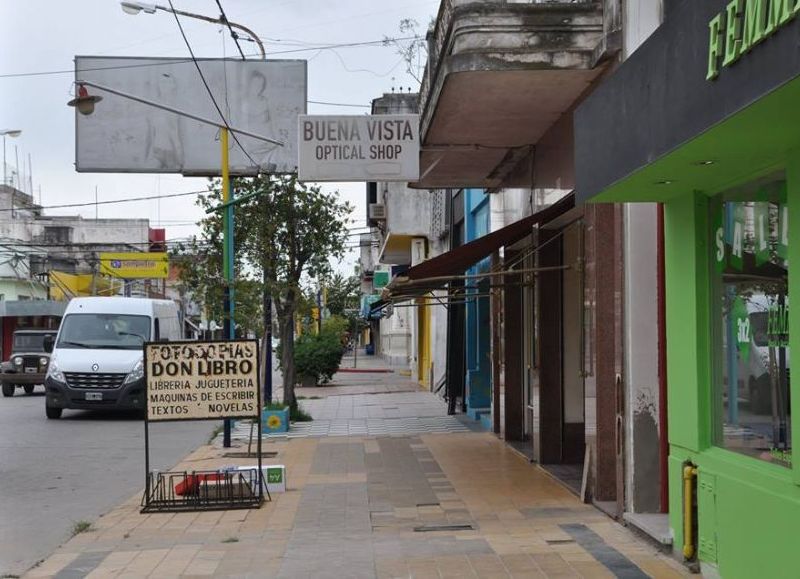 ¿Qué dirán los vecinos que no pueden salir de sus casas cuando caen tres gotas?