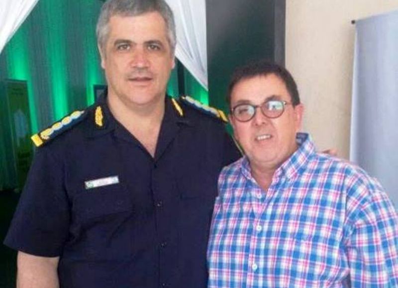 El jefe de la Bonaerense, Fabián Perroni y Santiago Muscarello.