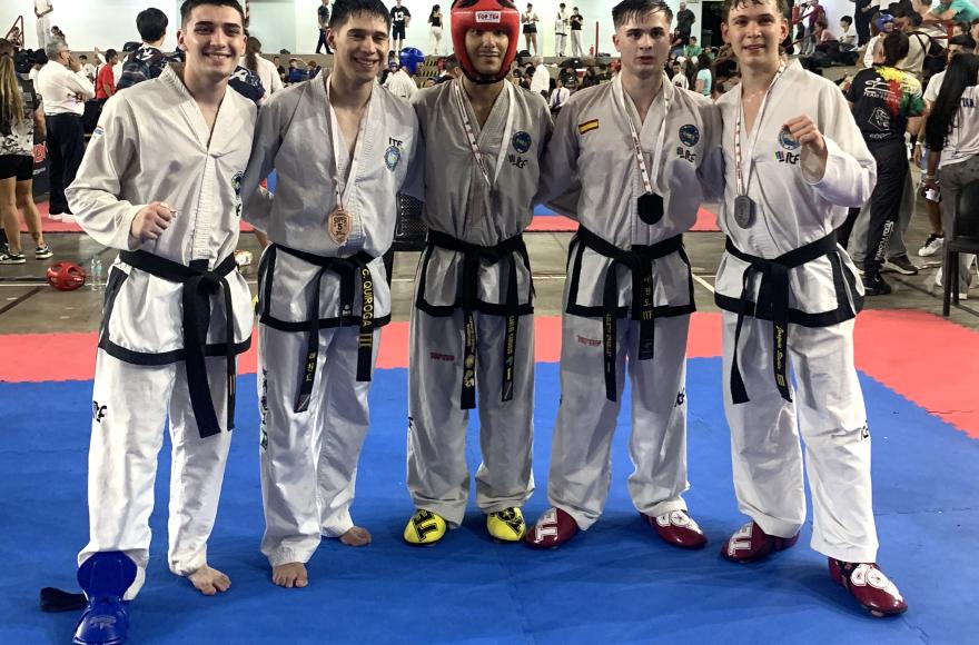 Destacada actuaci&oacute;n de taekwondistas de Chascom&uacute;s en el Super 5 de Pacheco
