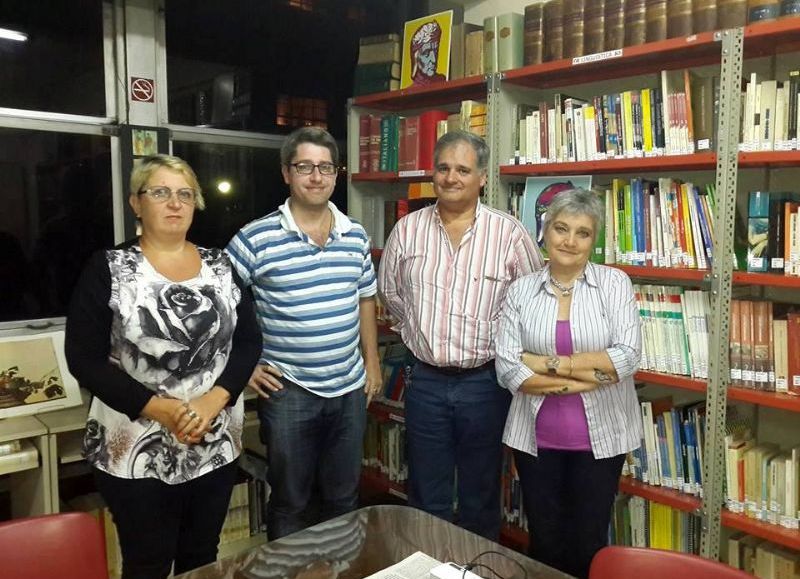 Karina Aimola (presidente de Dante Alighieri La Plata); Hernán Di Nucci y Francisco Balzano (Sociedad Italiana local) y Patricia Correbo (directora de Cursos).