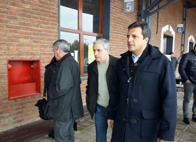 En la estación ferroautomotora.