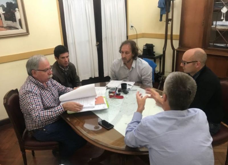 Reunión Gobierno-Carosio.