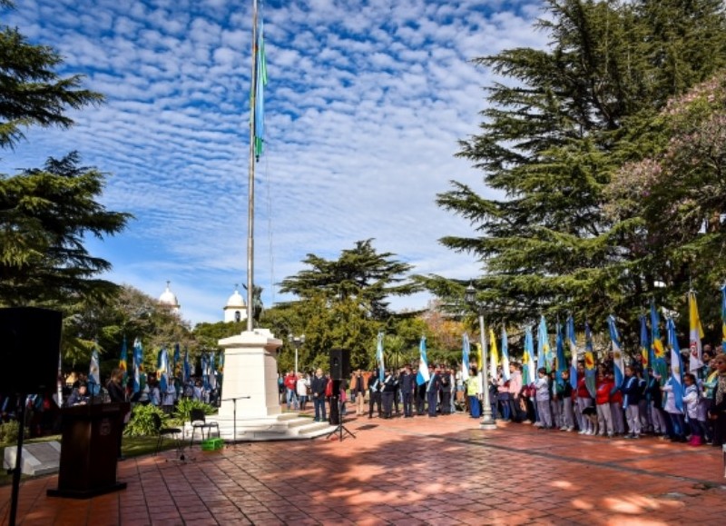 Desde las 10.45 horas en Plaza Independencia.